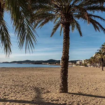 Le Lavandou, T2 + Cabine, Acces Plage, Parking Et Climatisation - Fr-1-803-88 * Le Lavandou