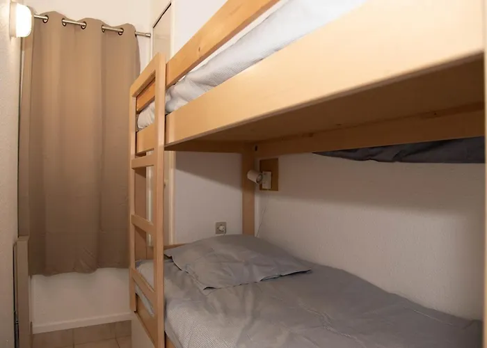 Lägenhet Le Lavandou, T2 + Cabine, Acces Plage, Parking Et Climatisation - Fr-1-803-88